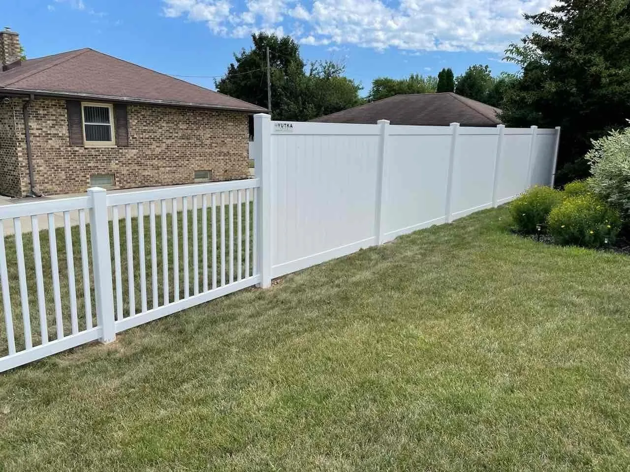 fence-maintenance-tips
