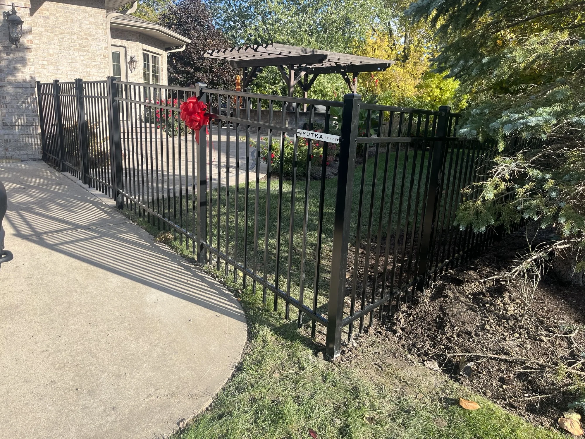 Aluminum Fence Installation in Kenosha, WI (1)